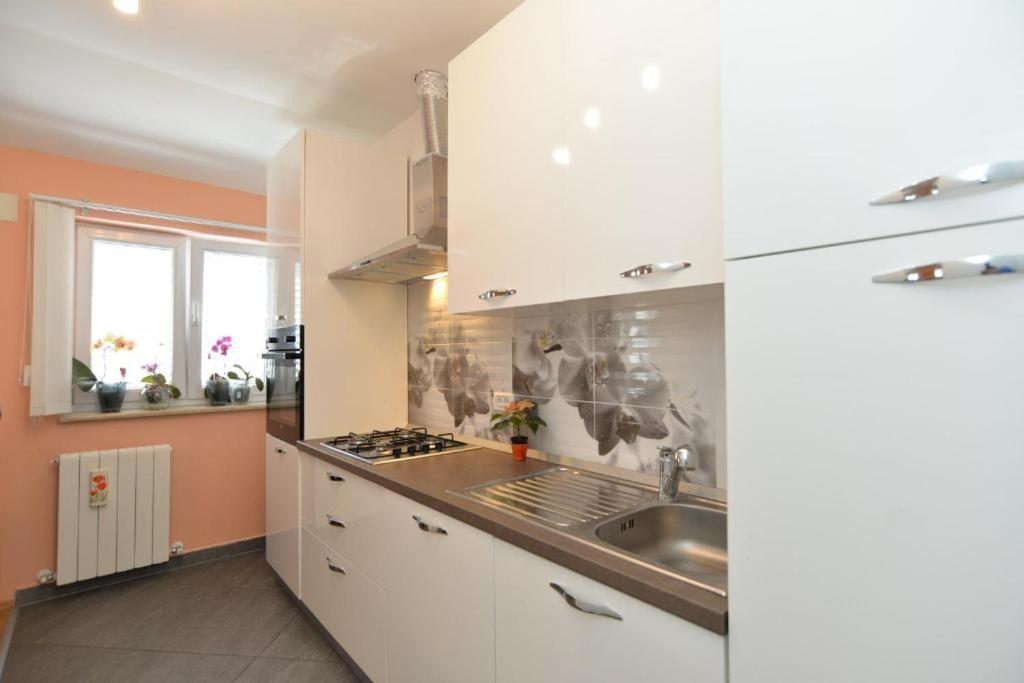 Apartman Eda Pula Exterior photo
