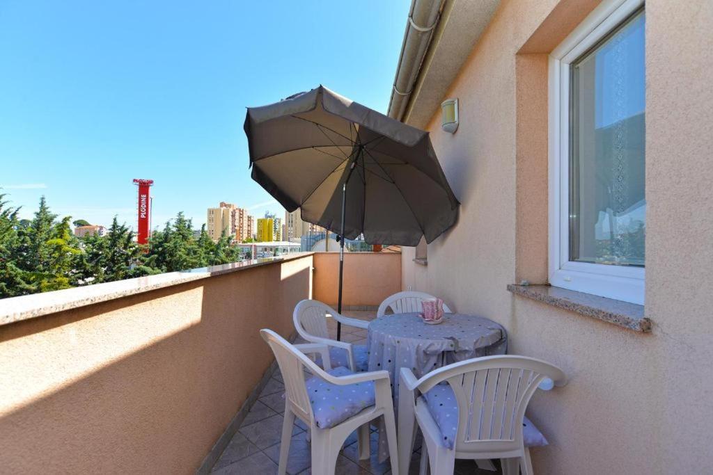 Apartman Eda Pula Exterior photo