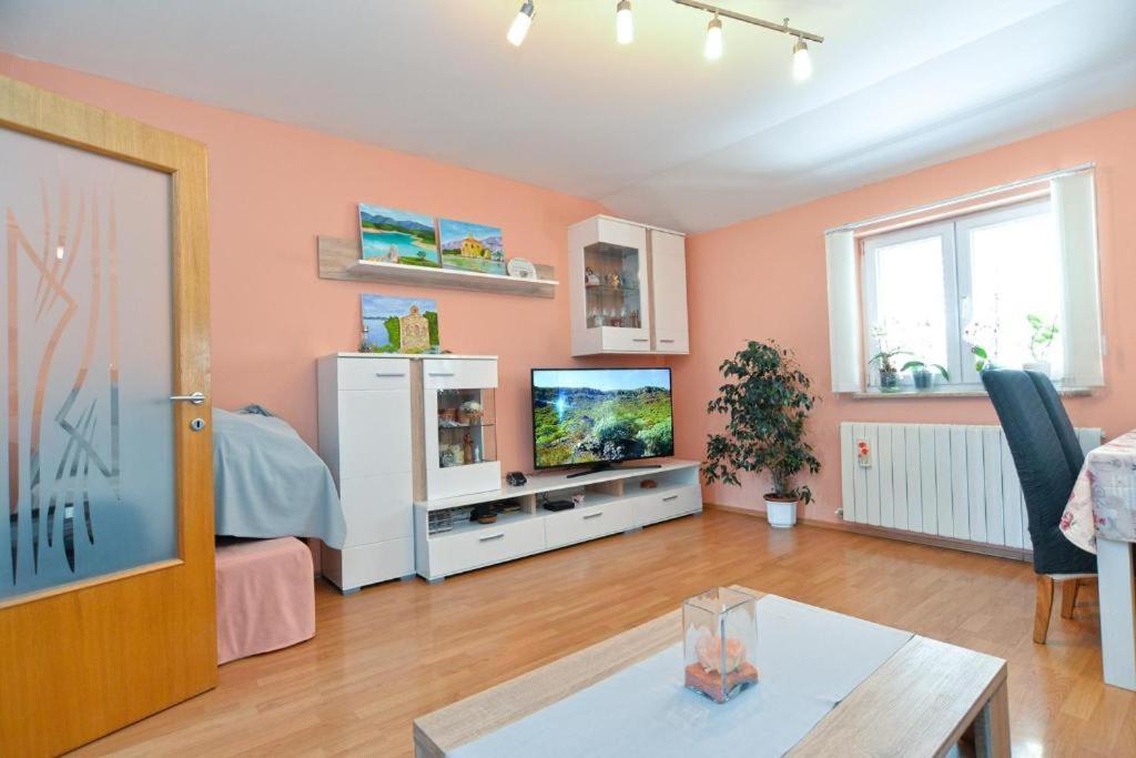 Apartman Eda Pula Exterior photo